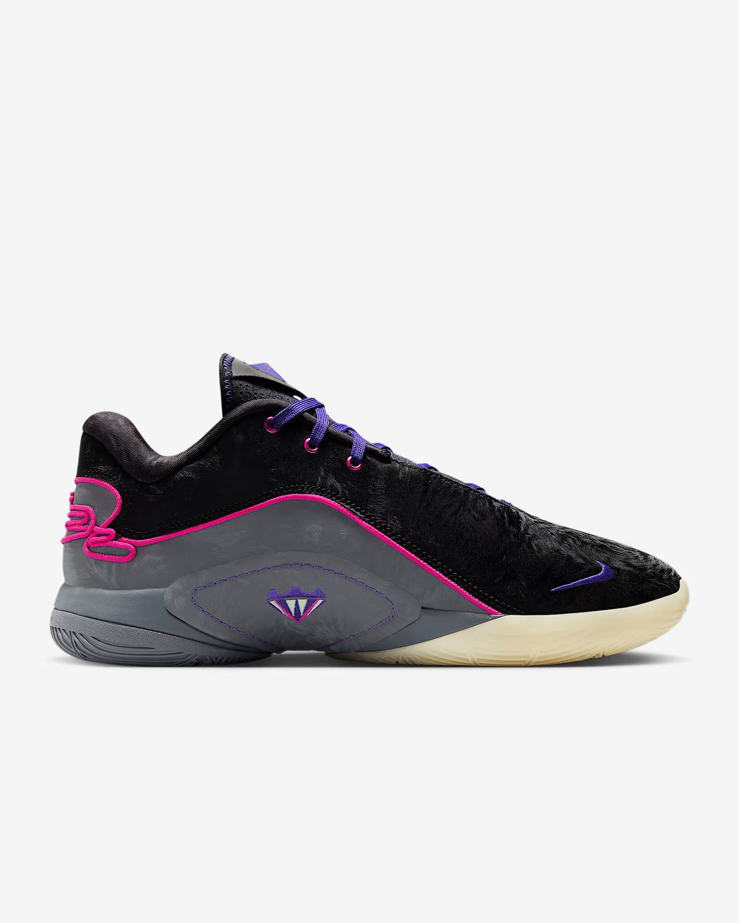 LeBron XXII EP 'Blacklight'