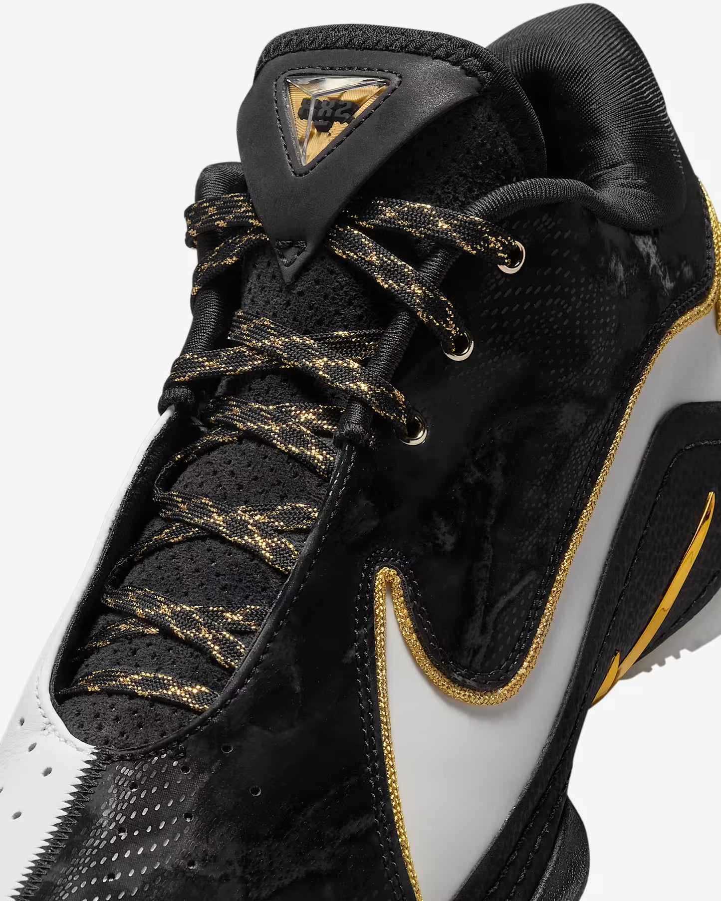 LeBron XXII EP 'Mogul'